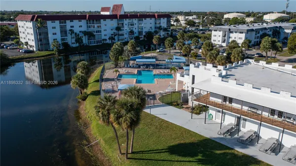 Property Slideshow image 2 of 36 | 4750 nw 22nd ct 211, Lauderhill, FL, 33313