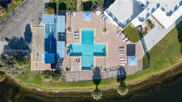 Property Slideshow image 3 of 36 | 4750 nw 22nd ct apt 211, Lauderhill, FL, 33313