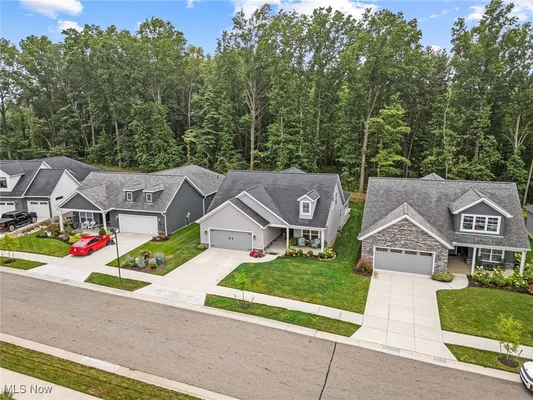 Property Slideshow image 2 of 50 | 2080 hawthorn ct, North Canton, OH, 44720