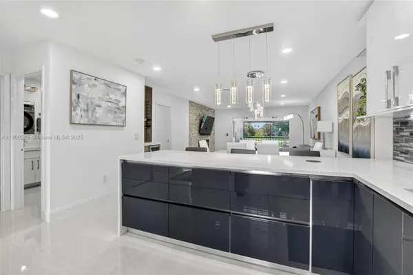 Property Slideshow image 2 of 55 | 21860 arriba real apt 4d, Boca Raton, FL, 33433