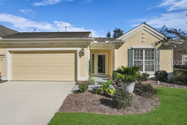 Property Slideshow image 2 of 40 | 11 seaford pl, Bluffton, SC, 29909
