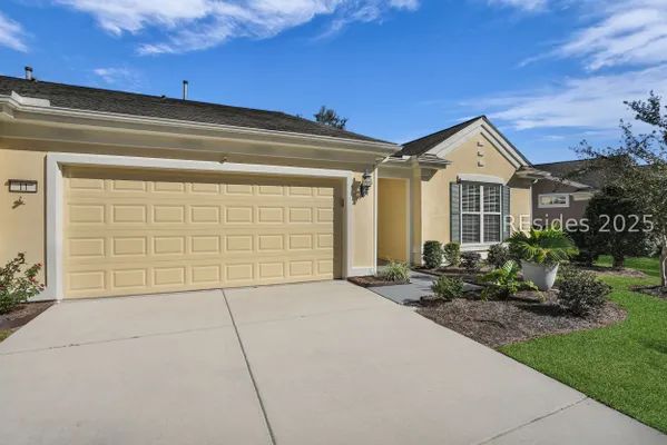 Property Slideshow image 3 of 40 | 11 seaford pl, Bluffton, SC, 29909