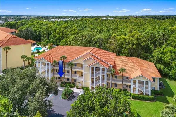 Property Slideshow image 3 of 19 | 9165 celeste dr # 3-102, Naples, FL, 34113