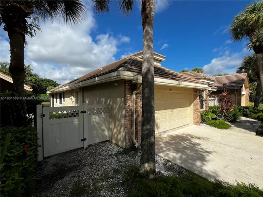 Property Slideshow image 3 of 30 | 8079 popash ct, Boynton Beach, FL, 33472