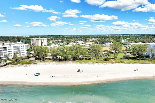 Property Slideshow image 3 of 32 | 2000 alamanda dr 104, Naples, FL, 34102