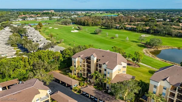 Property Slideshow image 3 of 34 | 200 vintage cir d304, Naples, FL, 34119