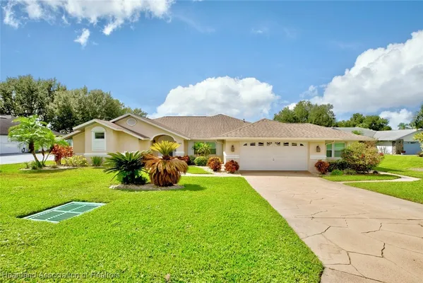 Property Slideshow image 3 of 48 | 151 grandview blvd, Lake Placid, FL, 33852