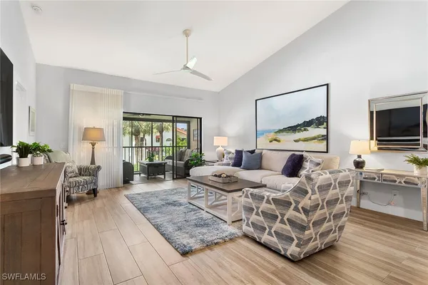 Property Slideshow image 2 of 32 | 569 serendipity dr # 569, Naples, FL, 34108
