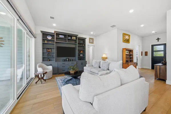 Property Slideshow image 2 of 41 | 29011 harbor springs ct, Fulshear, TX, 77441