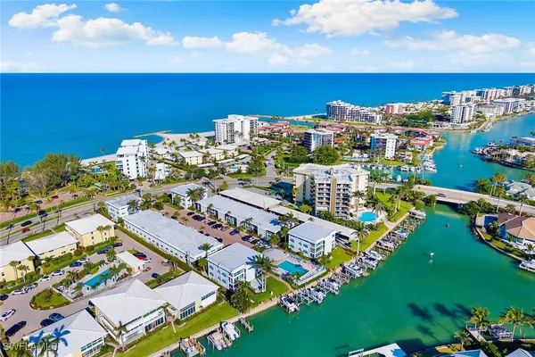 Property Slideshow image 3 of 37 | 2100 gulf shore blvd 107, Naples, FL, 34102