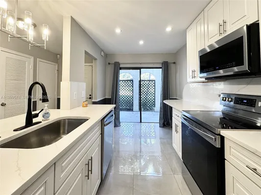 Property Slideshow image 2 of 26 | 21643 cypress rd 14d, Boca Raton, FL, 33433