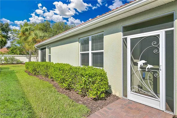 Property Slideshow image 3 of 31 | 2173 summersweet dr, Alva, FL, 33920
