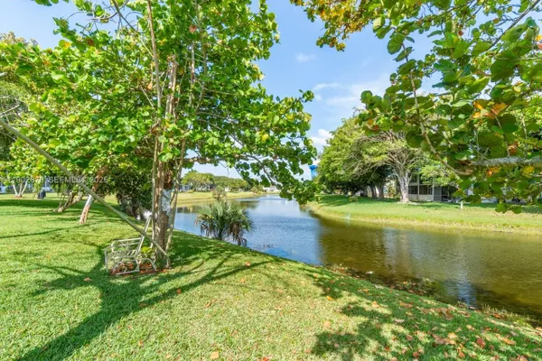 Property Slideshow image 3 of 25 | 197 prescott j 197, Deerfield Beach, FL, 33442
