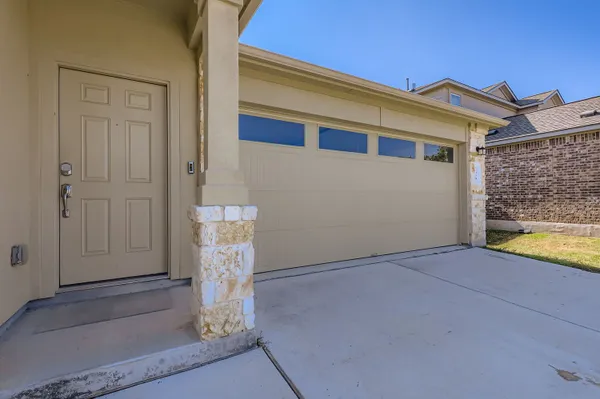 Property Slideshow image 3 of 28 | 128 concho brook bnd, Georgetown, TX, 78626