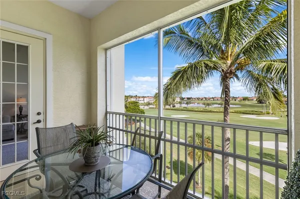 Property Slideshow image 3 of 50 | 11100 harbour yacht ct apt 44d, Fort Myers, FL, 33908