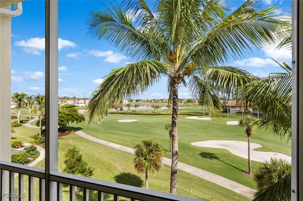 Property Slideshow image 3 of 50 | 11100 harbour yacht ct 44d, Fort Myers, FL, 33908