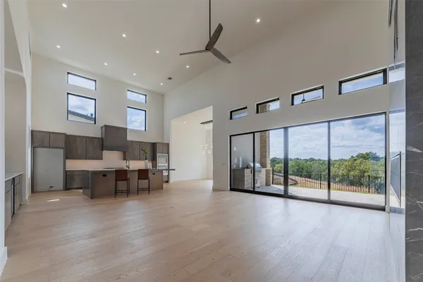 Property Slideshow image 3 of 39 | 105 manciano, Horseshoe Bay, TX, 78657