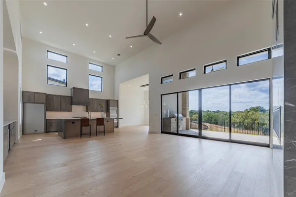 Property Slideshow image 3 of 39 | 105 manciano, Horseshoe Bay, TX, 78657