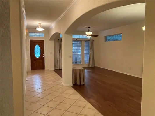 Property Slideshow image 3 of 32 | 120 brazos dr, Georgetown, TX, 78628