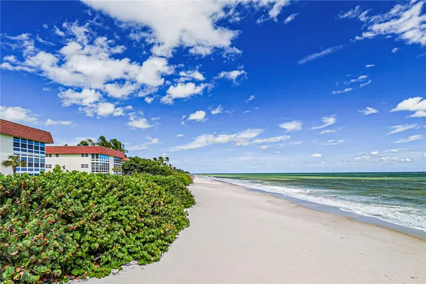 Property Slideshow image 2 of 35 | 5400 highway a1a d3, Vero Beach, FL, 32963