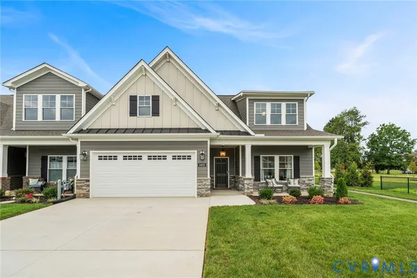 Property Slideshow image 2 of 27 | 10422 odette estate ln s3, Mechanicsville, VA, 23116