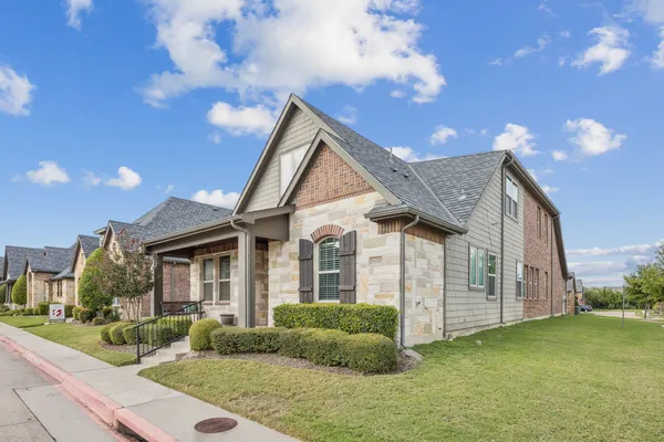 Property Slideshow image 3 of 27 | 8600 arrow dr, Mckinney, TX, 75070
