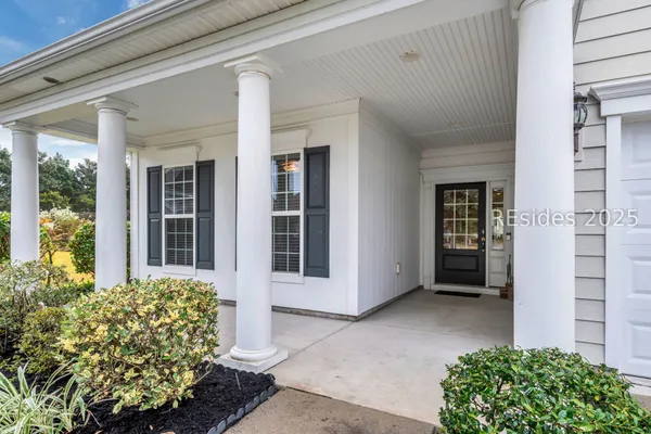 Property Slideshow image 3 of 35 | 514 bluff point ln, Okatie, SC, 29909