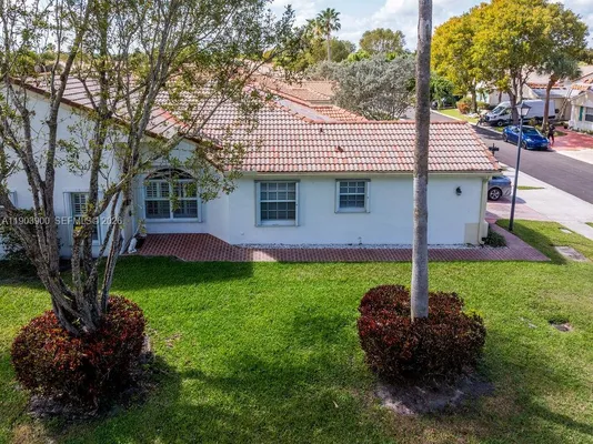 Property Slideshow image 2 of 30 | 6050 heliconia rd 6050, Delray Beach, FL, 33484