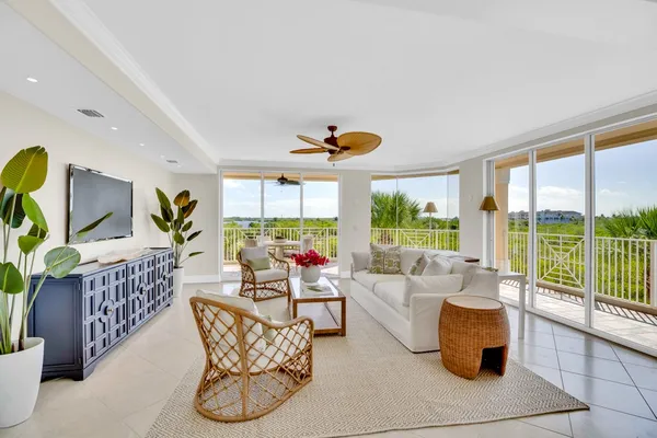 Property Slideshow image 2 of 36 | 5055 n harbor dr 302, Vero Beach, FL, 32967