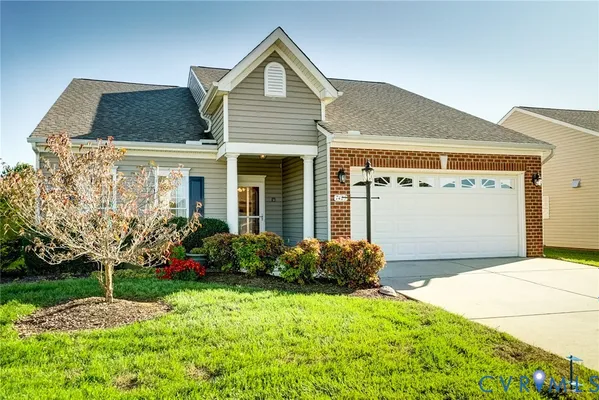 Property Slideshow image 2 of 50 | 7425 settlers ridge ct, Henrico, VA, 23231