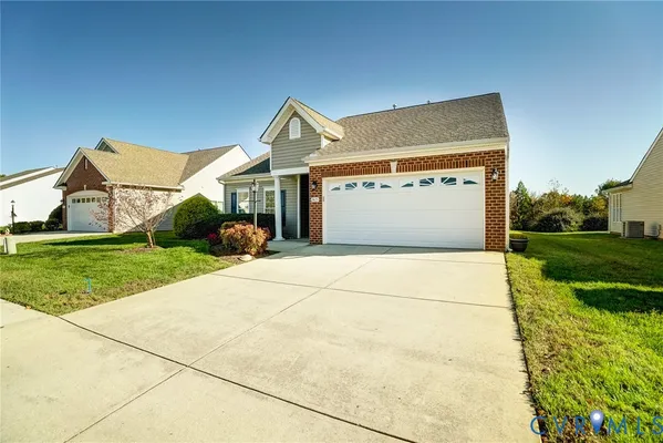 Property Slideshow image 3 of 50 | 7425 settlers ridge ct, Henrico, VA, 23231
