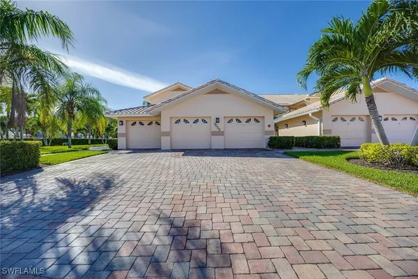 Property Slideshow image 2 of 29 | 9022 michael cir unit 3, Naples, FL, 34113
