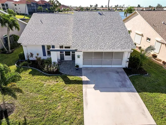 Property Slideshow image 3 of 28 | 11621 spinnaker way 135, Fort Myers, FL, 33908