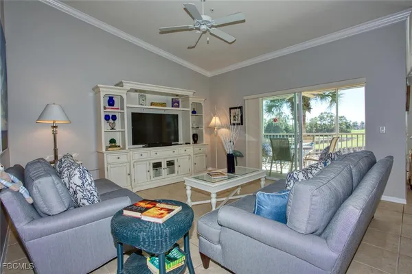 Property Slideshow image 3 of 48 | 10371 mcarthur palm ln 2823, Fort Myers, FL, 33966