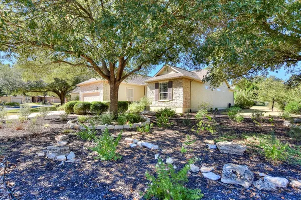 Property Slideshow image 2 of 31 | 116 dandelion dr, Georgetown, TX, 78633