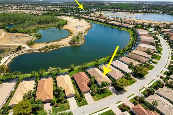 Property Slideshow image 3 of 49 | 10037 oakhurst way, Fort Myers, FL, 33913