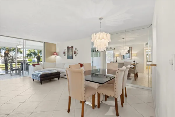 Property Slideshow image 3 of 42 | 24 abbey ln apt 201, Delray Beach, FL, 33446