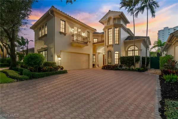 Property Slideshow image 2 of 33 | 8169 via vecchia, Naples, FL, 34108