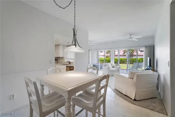 Property Slideshow image 3 of 43 | 13290 medinah cir 5, Fort Myers, FL, 33907