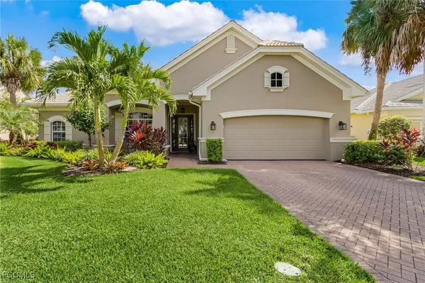 Property Slideshow image 2 of 44 | 3280 shady bnd, Fort Myers, FL, 33905