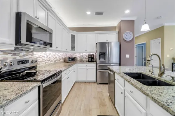 Property Slideshow image 3 of 50 | 10276 livorno dr, Fort Myers, FL, 33913