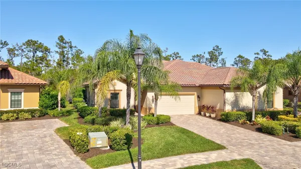 Property Slideshow image 2 of 41 | 11130 esteban dr, Fort Myers, FL, 33912