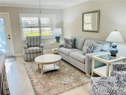 Property Slideshow image 2 of 24 | 29 vista gardens trl apt 105, Vero Beach, FL, 32962