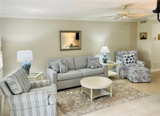 Property Slideshow image 3 of 24 | 29 vista gardens trl apt 105, Vero Beach, FL, 32962