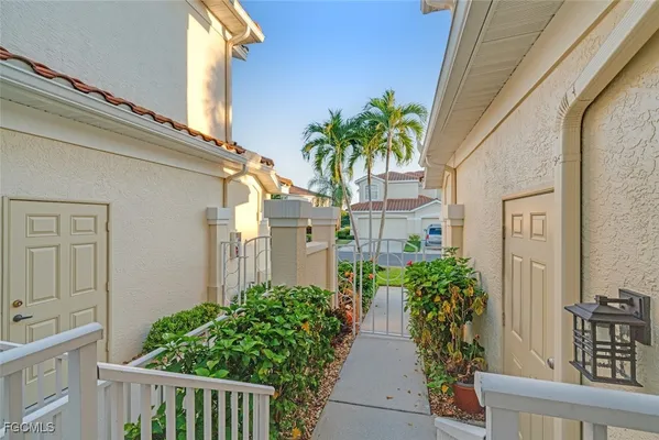 Property Slideshow image 3 of 30 | 15048 tamarind cay ct 605, Fort Myers, FL, 33908