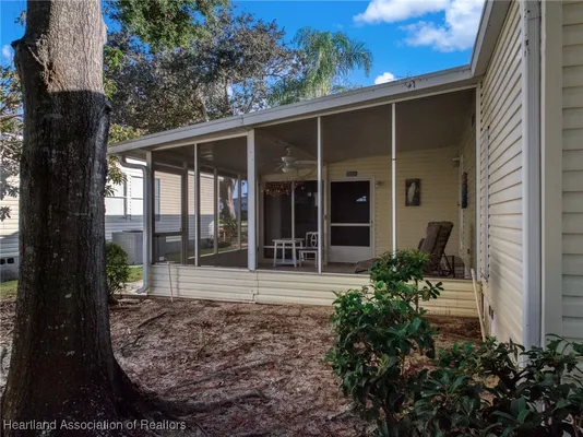 Property Slideshow image 3 of 44 | 2848 e spinnaker dr, Avon Park, FL, 33825