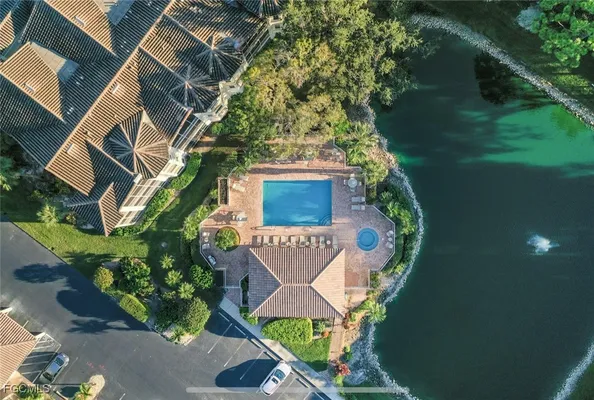 Property Slideshow image 2 of 42 | 6030 chardonnay ln apt 302, Naples, FL, 34119