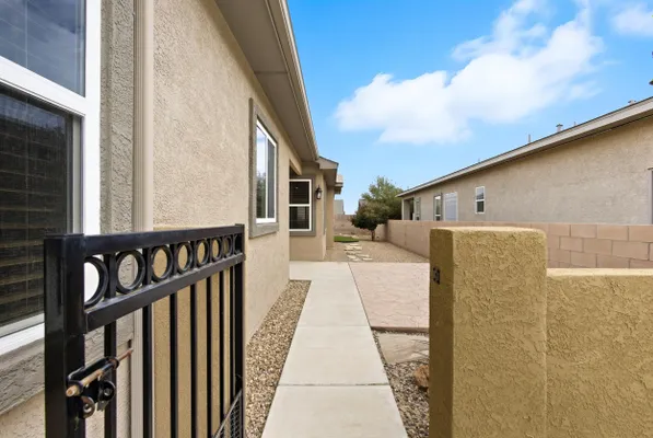 Property Slideshow image 3 of 87 | 600 jubilee blvd, Los Lunas, NM, 87031