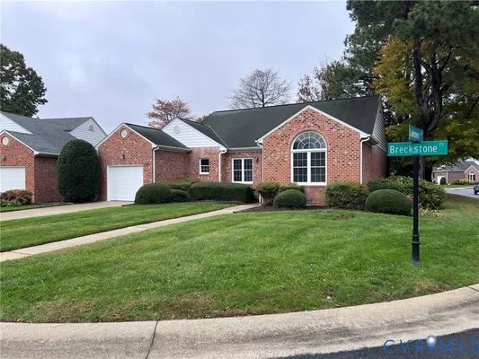 Property Slideshow image 2 of 34 | 4900 breckstone pl, North Chesterfield, VA, 23234