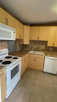 Property Slideshow image 3 of 23 | 110 lake meryl dr apt 216, West Palm Beach, FL, 33411